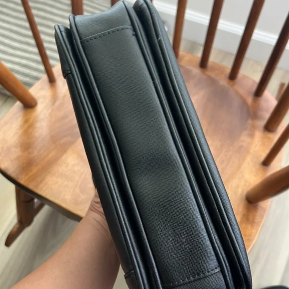 Tory Burch Black Cross Body Bag! Beautiful 😍 - Picture 9 of 9